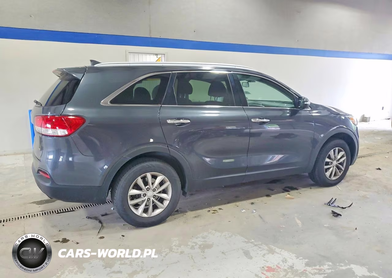 2018 Kia Sorento Lx VIN:5XYPG4A35JG353307 - 3