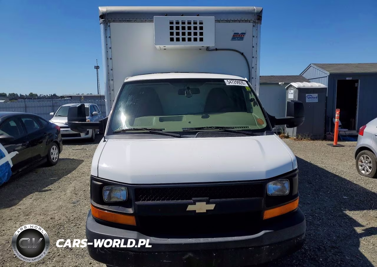 2015 Chevrolet Express G4500 VIN:1GB6G5CG9F1127042 - 5