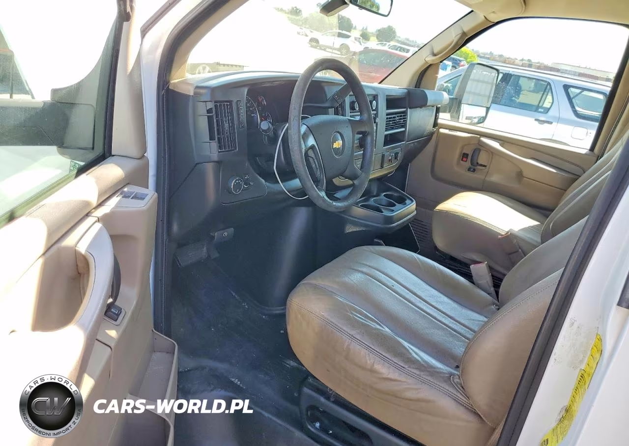 2015 Chevrolet Express G4500 VIN:1GB6G5CG9F1127042 - 8