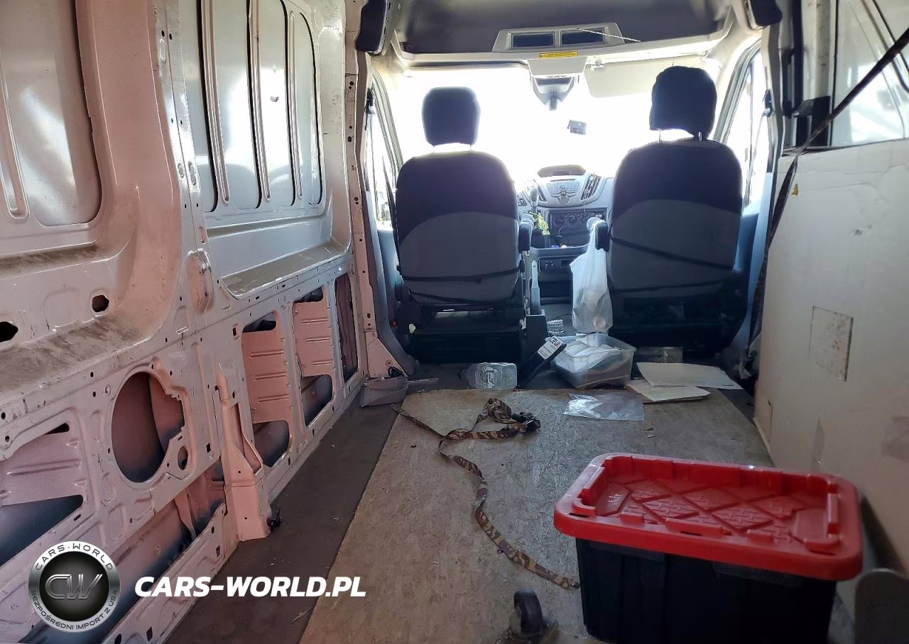 2019 Ford Transit T-250 VIN:1FTYR2XG2KKA14898 - 10