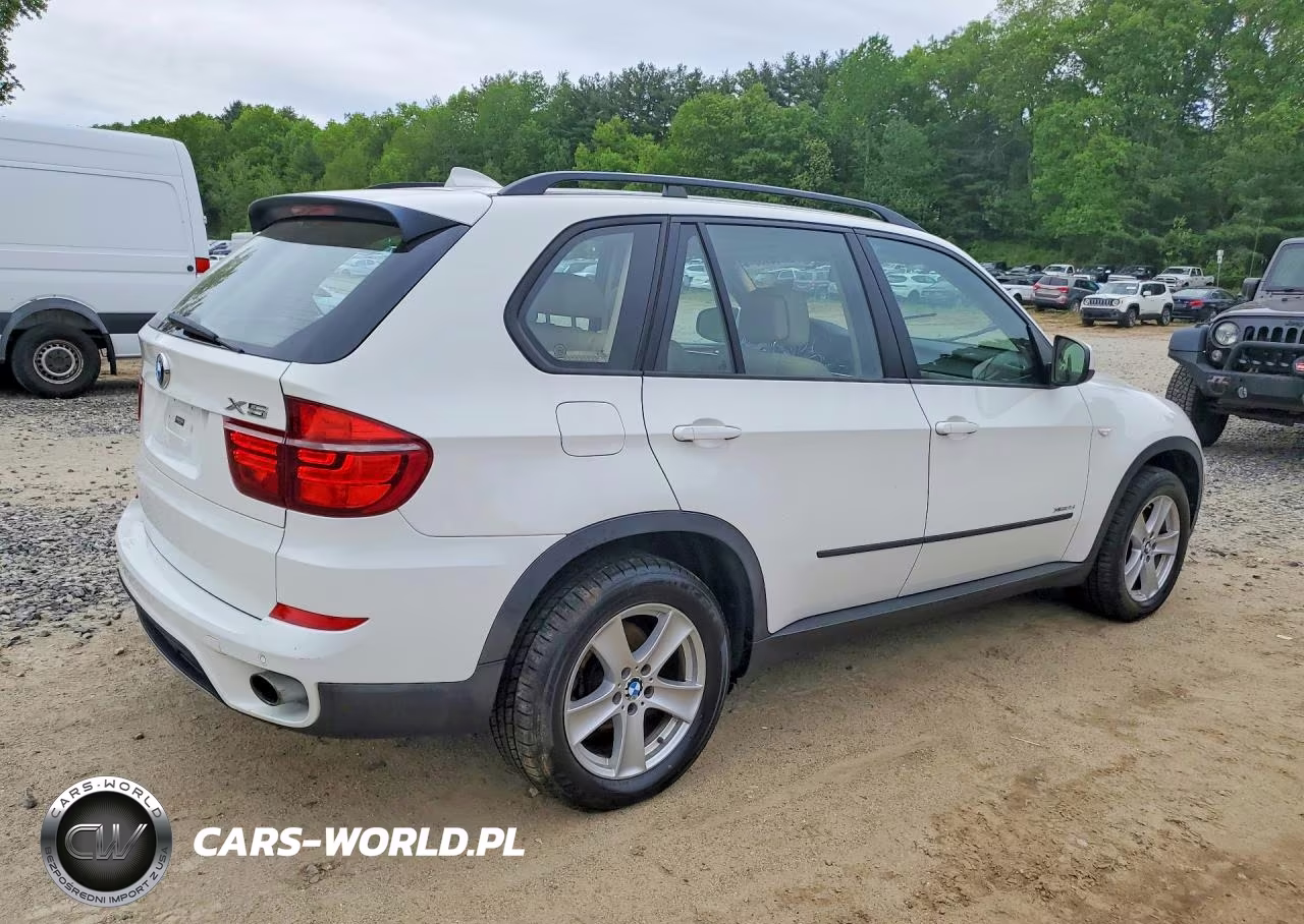 2012 BMW X5 xDrive35I VIN:5UXZV4C51CL755019 - 3