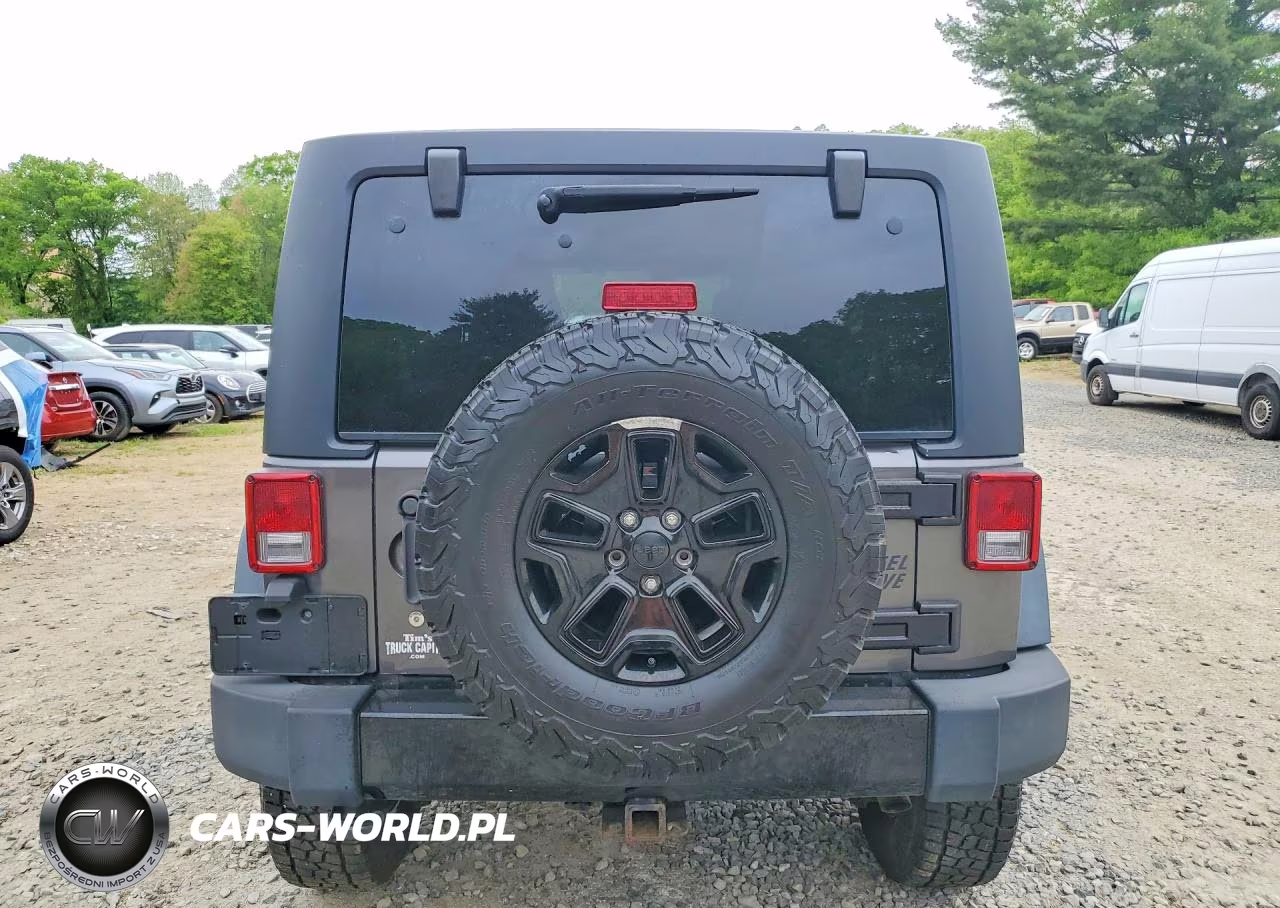 2014 Jeep Wrangler Unlimited Sport VIN:1C4BJWDGXEL267801 - 6