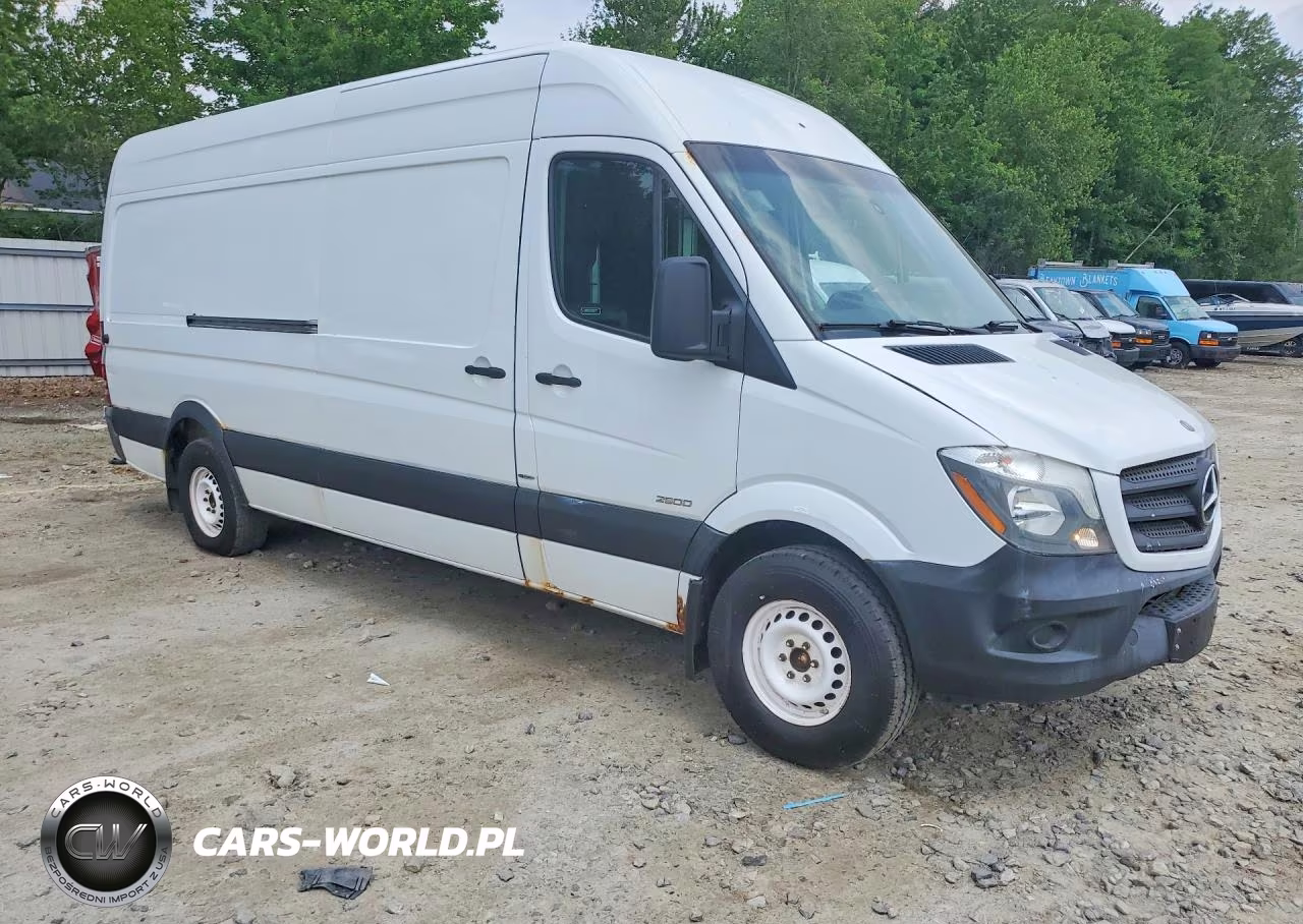 2015 Mercedes Benz Sprinter 2500 Delivery Van VIN:WD3PE8DBXFP124944 - 4
