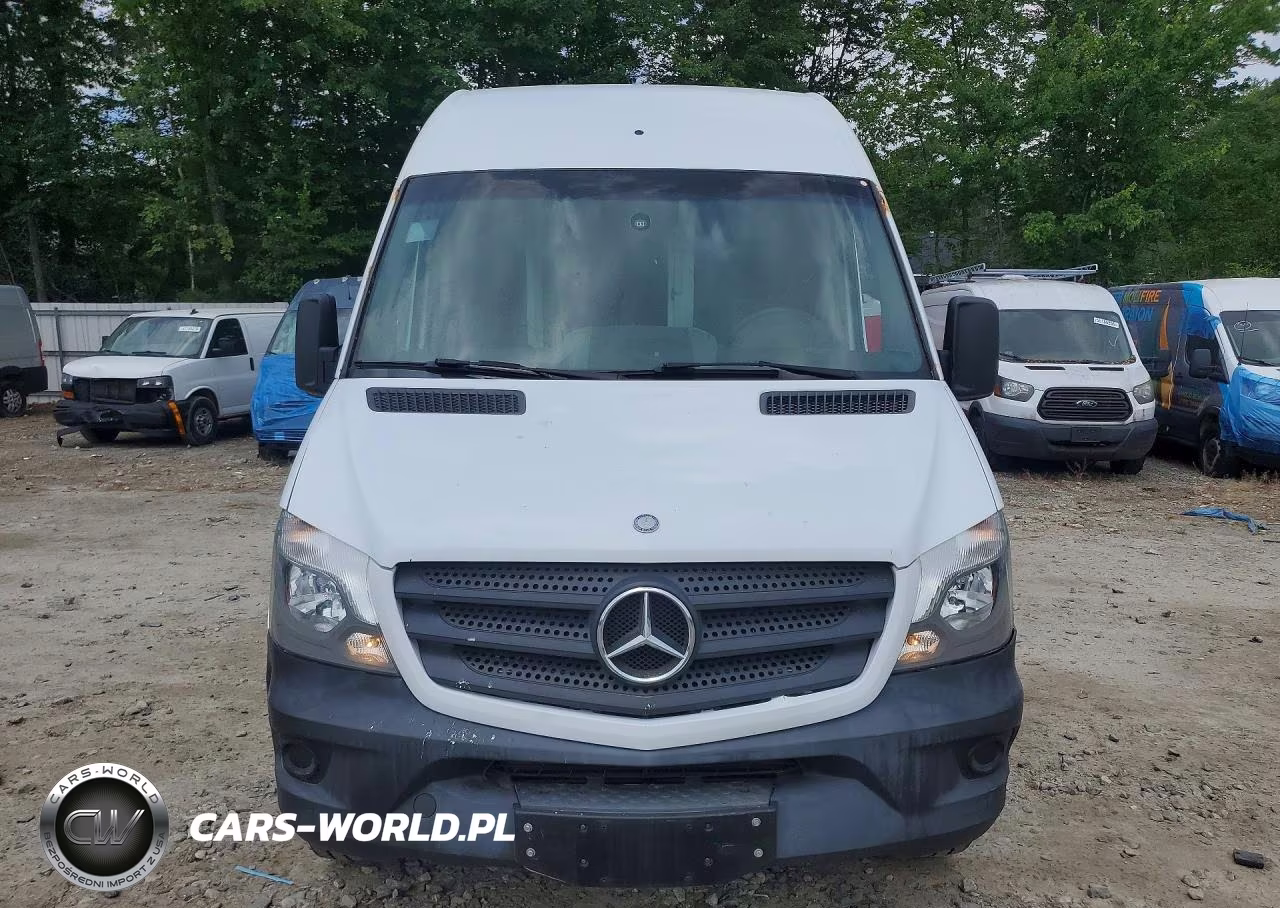 2015 Mercedes Benz Sprinter 2500 Delivery Van VIN:WD3PE8DBXFP124944 - 5