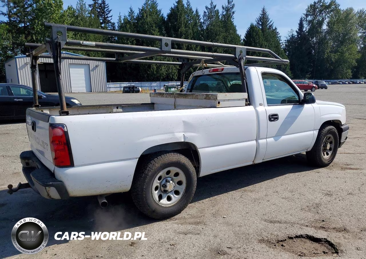 2005 Chevrolet Silverado C1500 VIN:1GCEC14X35Z152156 - 3