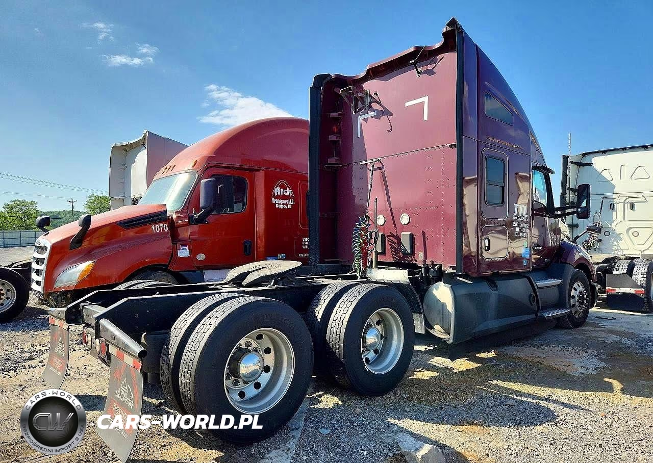 2021 Kenworth T680 Semi Truck VIN:1XKYDP9X2MJ436644 - 4