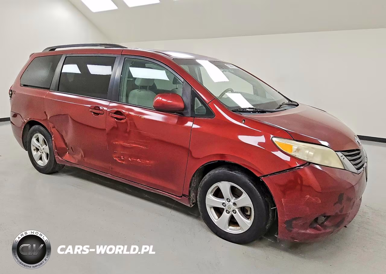 2014 Toyota Sienna Le VIN:5TDKK3DC5ES456430 - 4