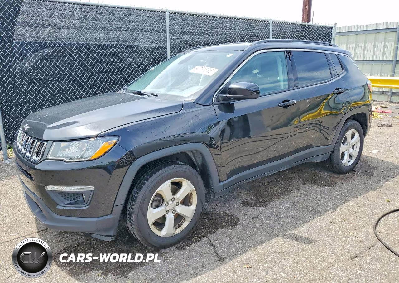 2018 Jeep Compass Latitude – zdjęcie 1 z 13