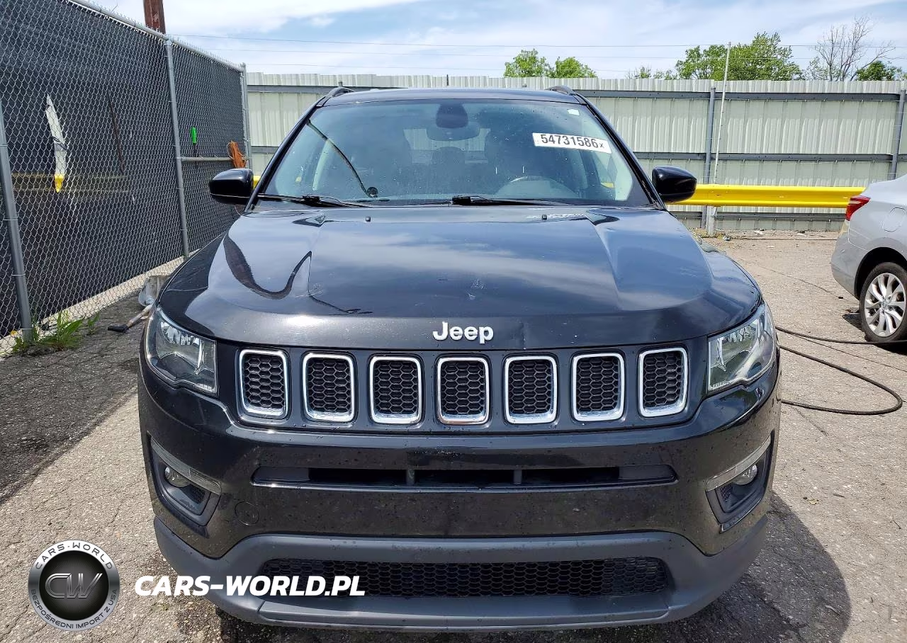 2018 Jeep Compass Latitude VIN:3C4NJCBBXJT339386 - 5