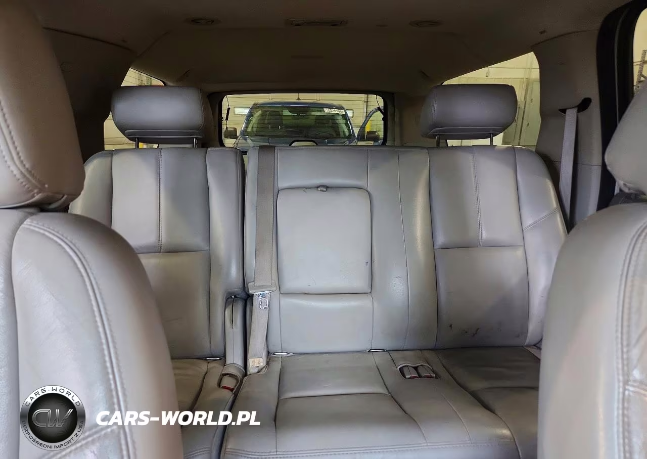 2007 Chevrolet Suburban C1500 VIN:3GNFC16J87G209796 - 10