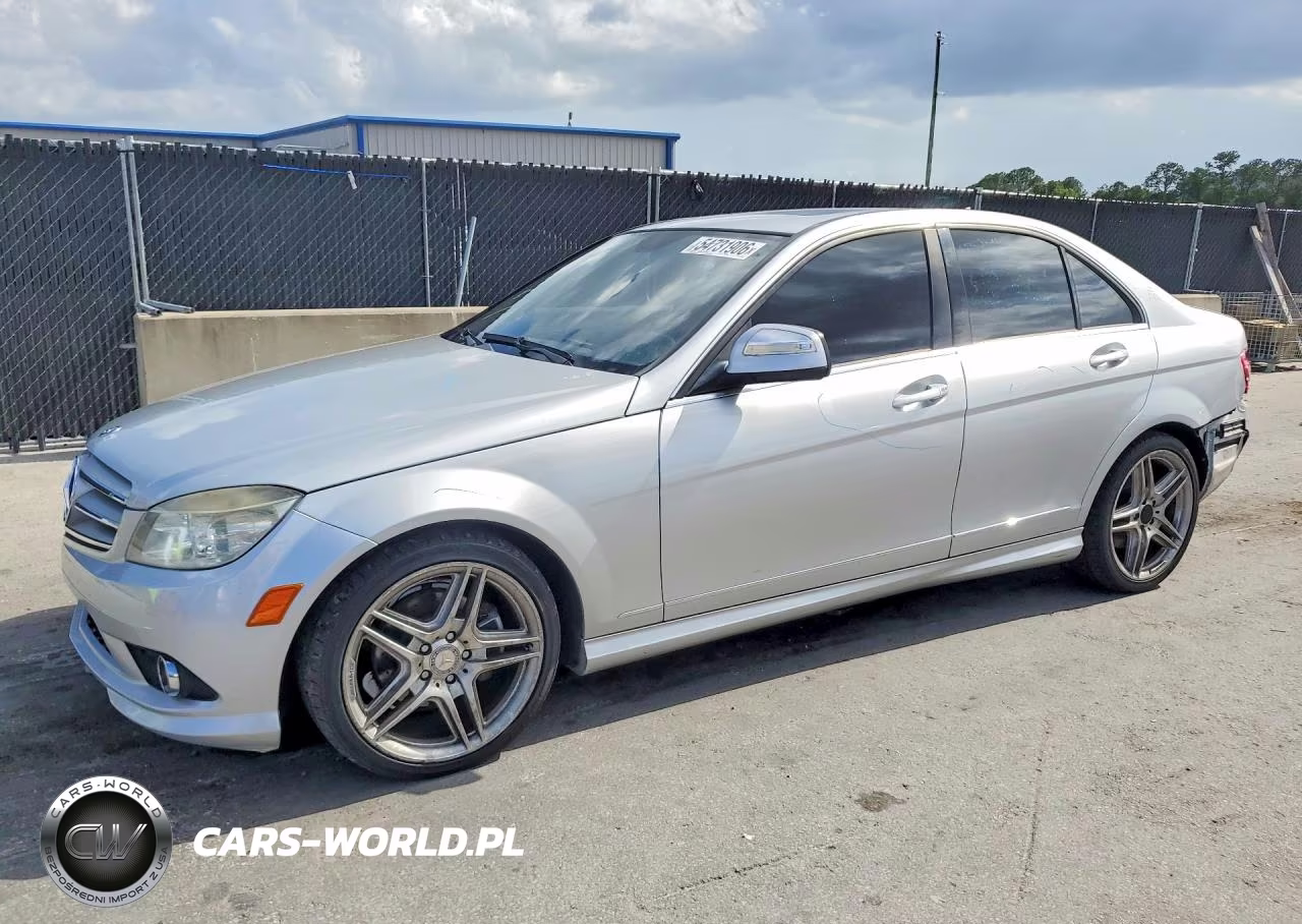 2009 Mercedes-Benz C 300 – zdjęcie 1 z 12