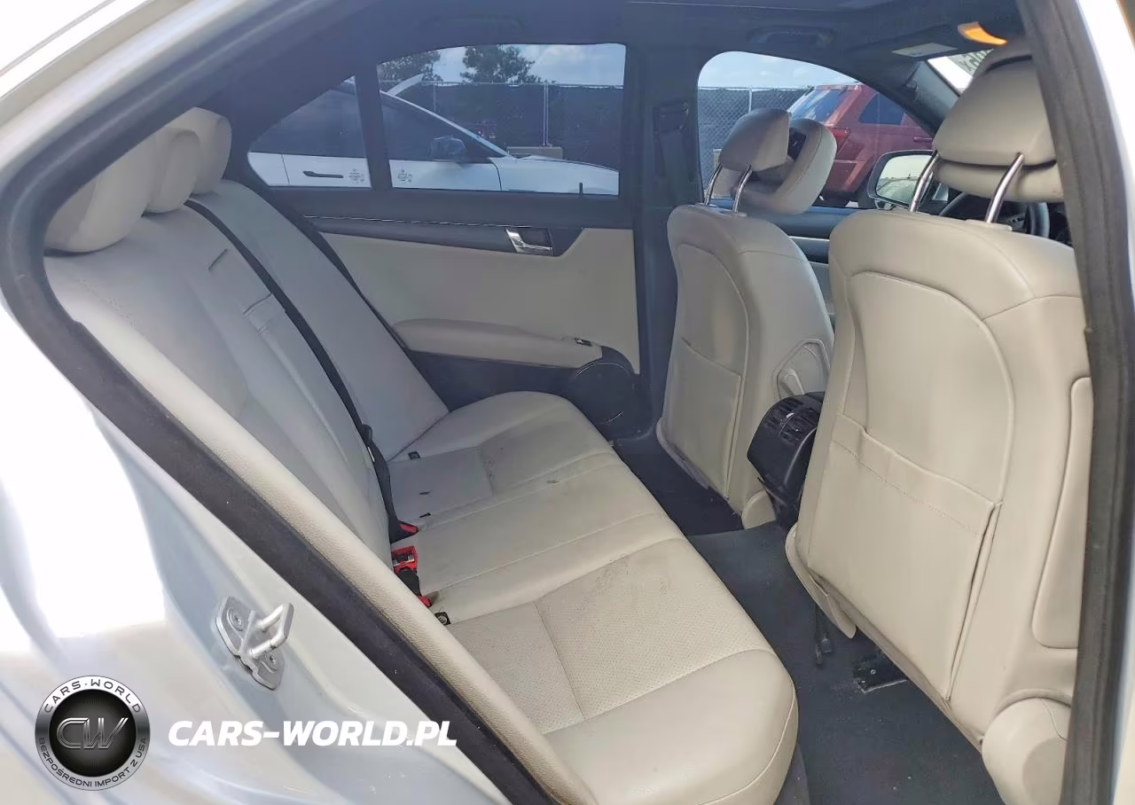 2009 Mercedes-Benz C 300 VIN:WDDGF54X09R078455 - 10