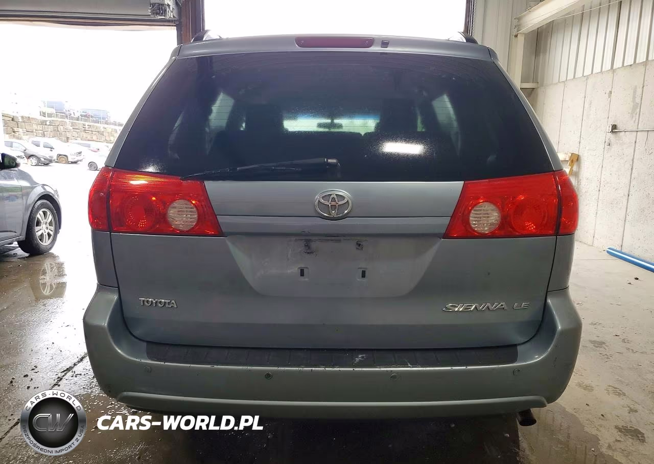 2010 Toyota Sienna Le 7-Passenger VIN:5TDKK4CC2AS336361 - 6