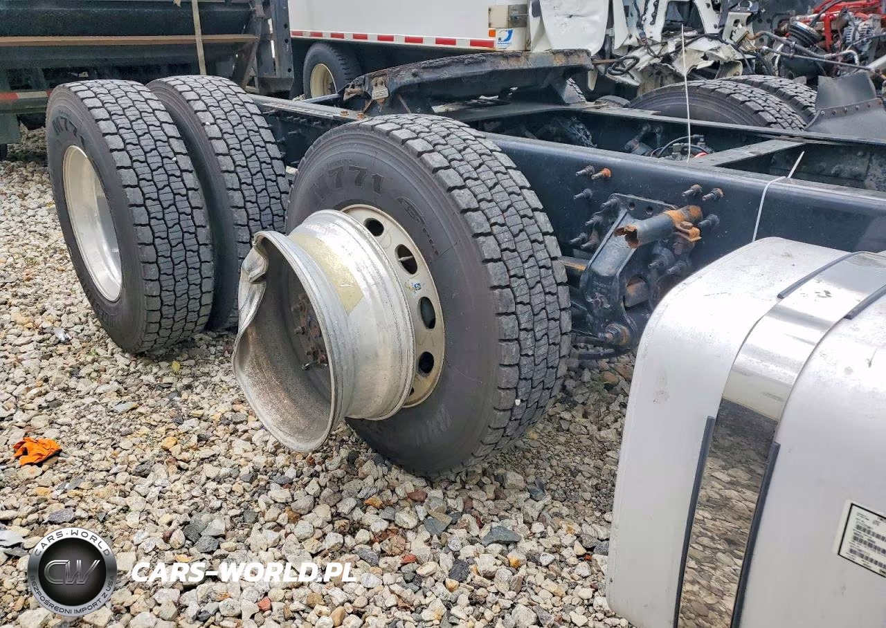 2019 Volvo Vnr Semi Truck VIN:4V4WC9EH2KN219265 - 9