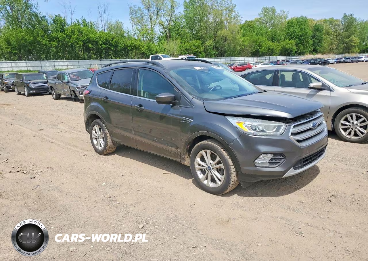 2017 Ford Escape Se VIN:1FMCU9G95HUD08730 - 4