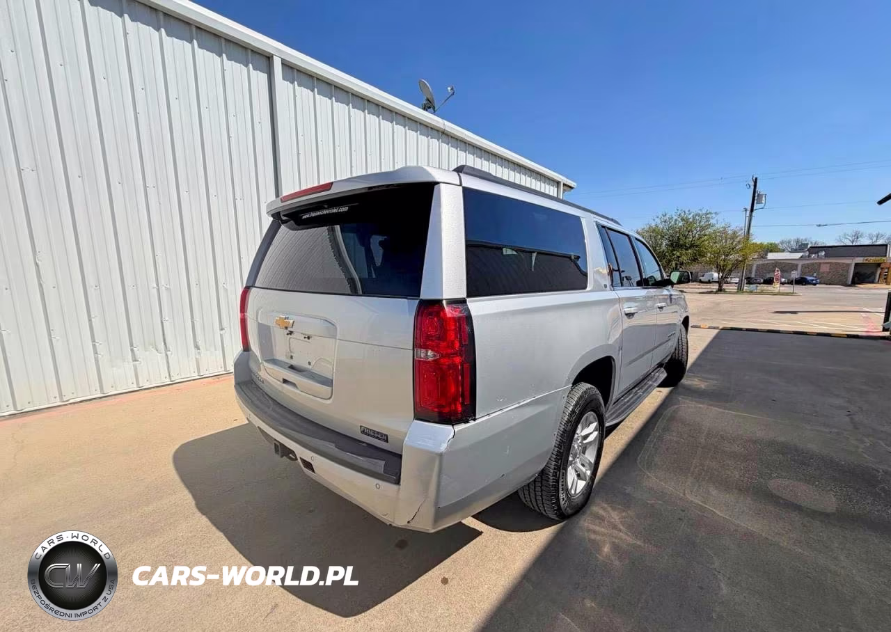 2019 Chevrolet Suburban K1500 Lt VIN:1GNSKHKC3KR392583 - 4