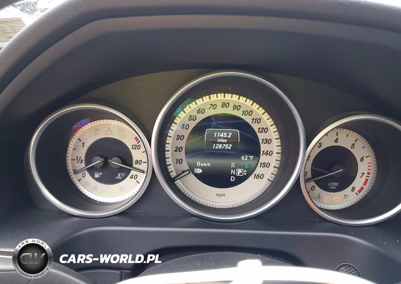 2016 Mercedes-Benz E 350 4Matic VIN:WDDHF8JB1GB220963 - 9