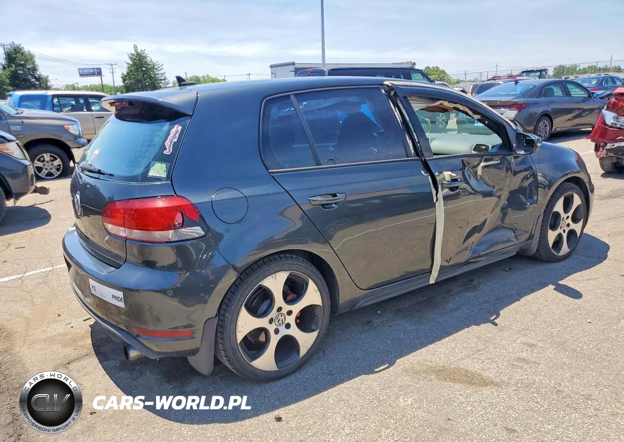 2011 Volkswagen Gti VIN:WVWHV7AJ3BW189621 - 3