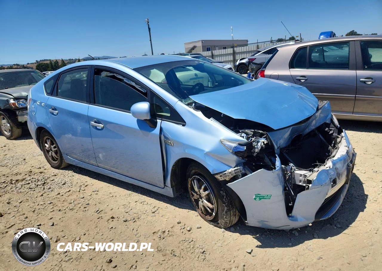 2015 Toyota Prius Plug-In Hybrid Base VIN:JTDKN3DPXF3074973 - 4