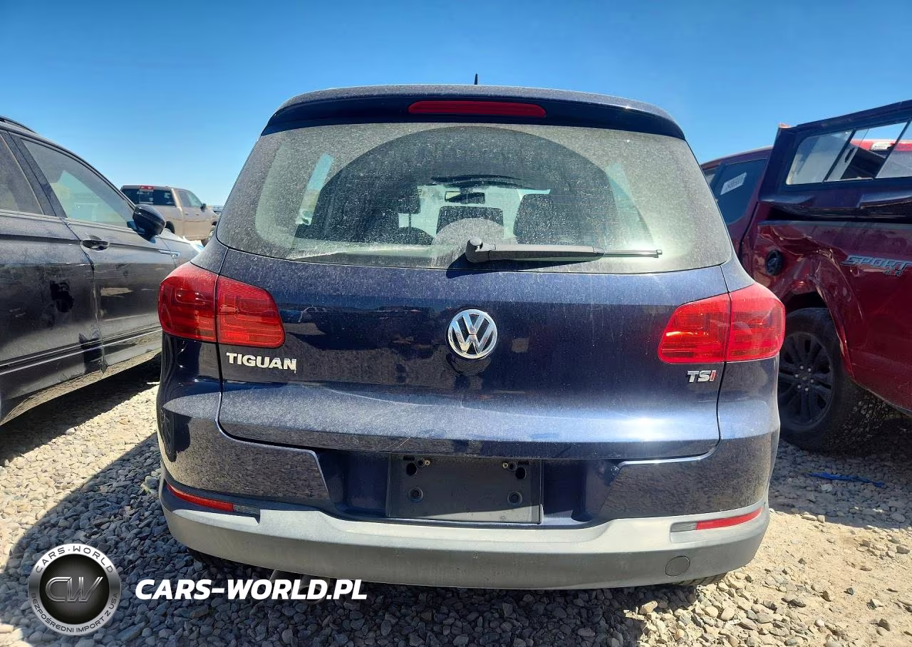 2016 Volkswagen Tiguan S VIN:WVGAV7AX5GW555944 - 6
