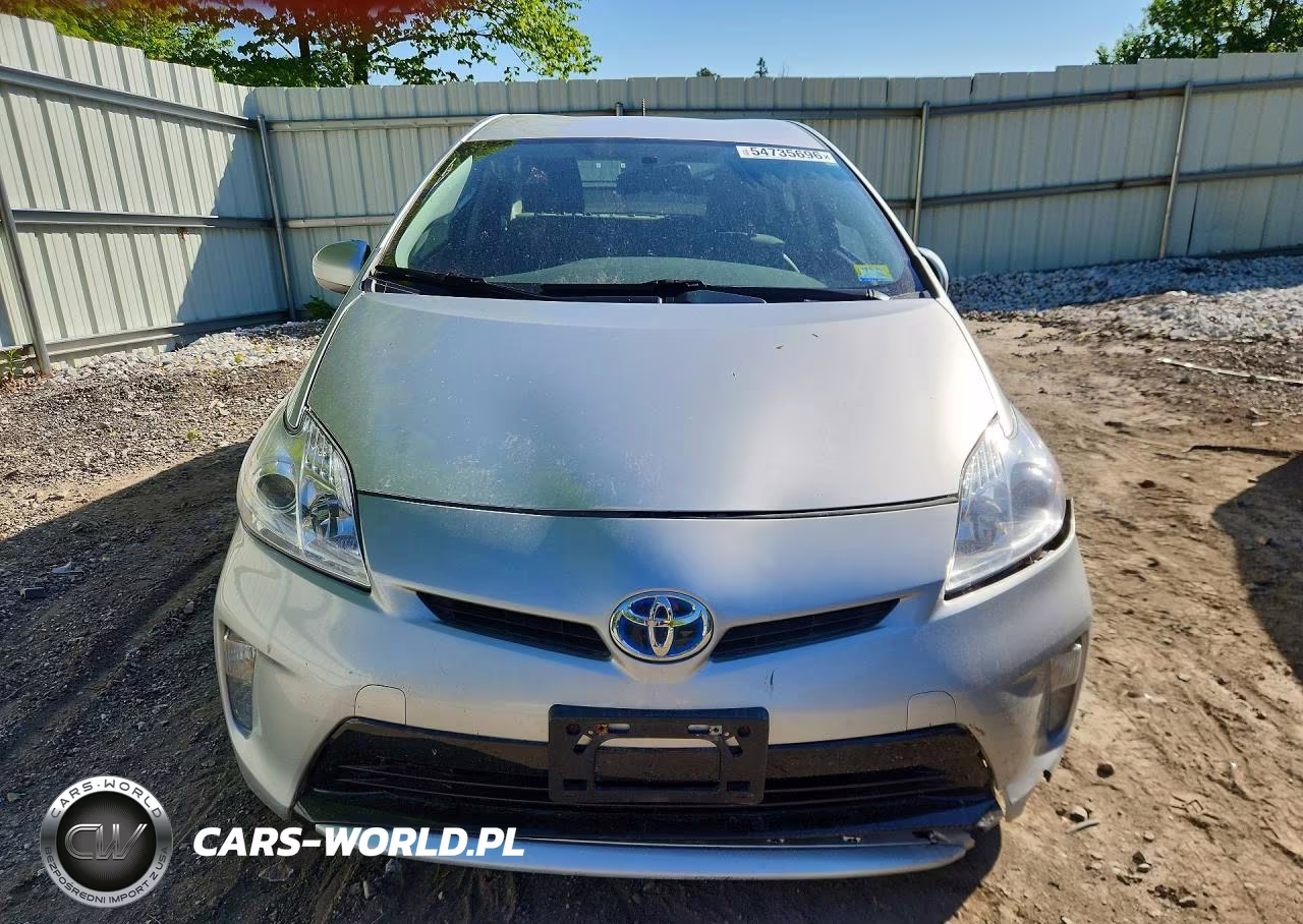 2015 Toyota Prius Two VIN:JTDKN3DU0F1875901 - 5