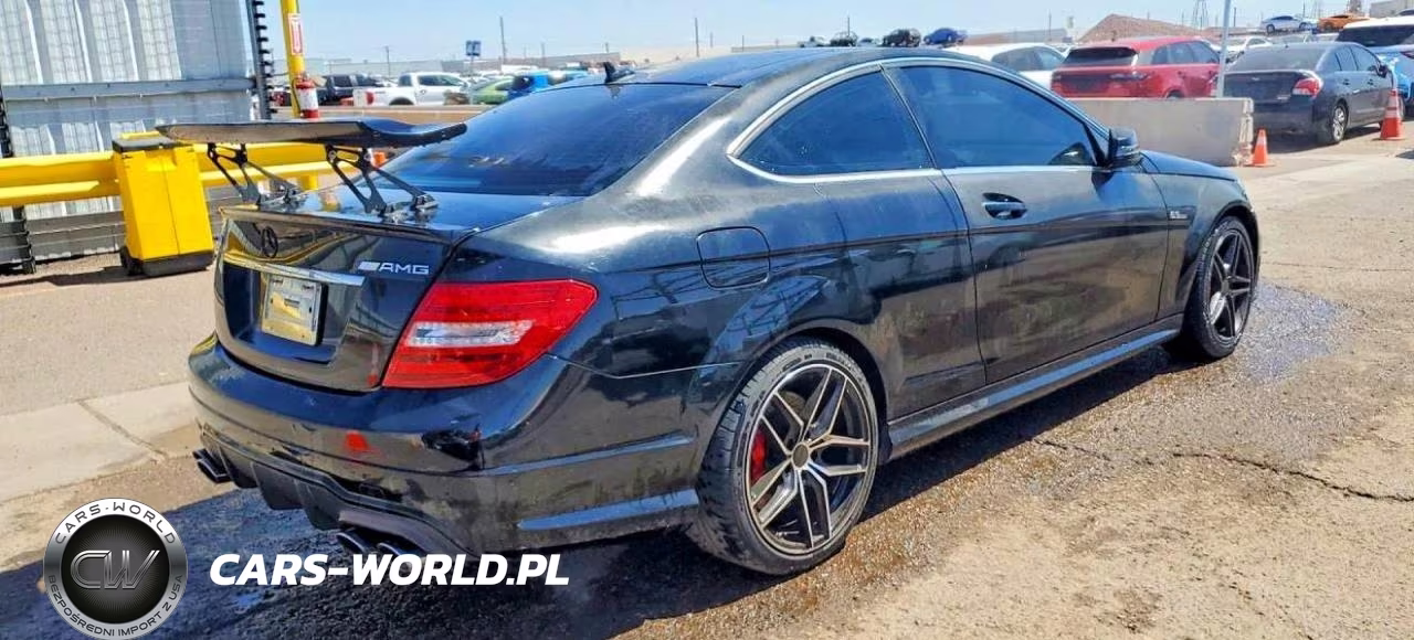 2013 Mercedes-Benz C 63 Amg VIN:WDDGJ7HBXDG068691 - 4