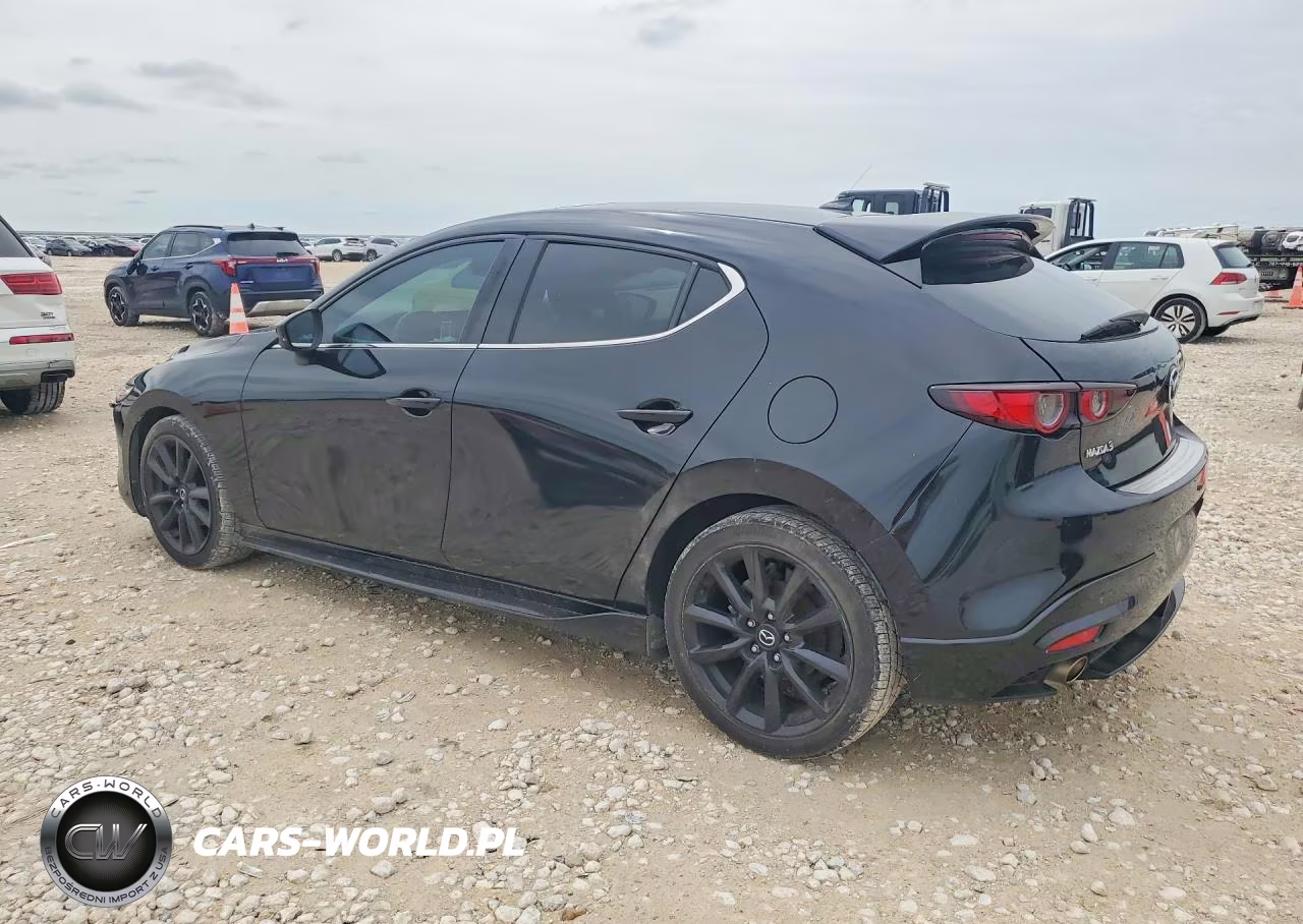 2020 Mazda 3 Premium VIN:JM1BPANM6L1152952 - 2