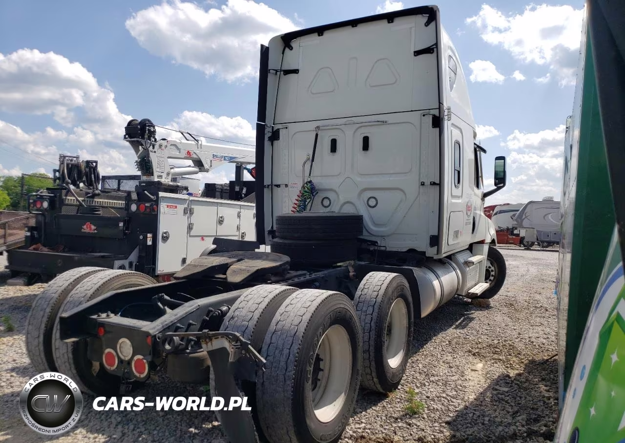 2023 Freightliner Cascadia 126 Semi Truck VIN:1FUJHHDR7PLUA6617 - 4