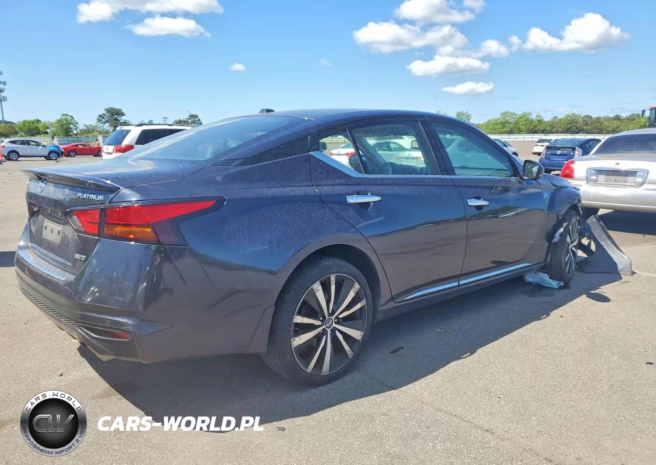 2019 Nissan Altima Platinum VIN:1N4BL4FW0KC136672 - 3