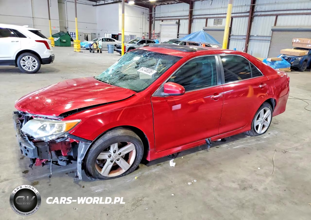 2014 Toyota Camry Se – zdjęcie 1 z 13