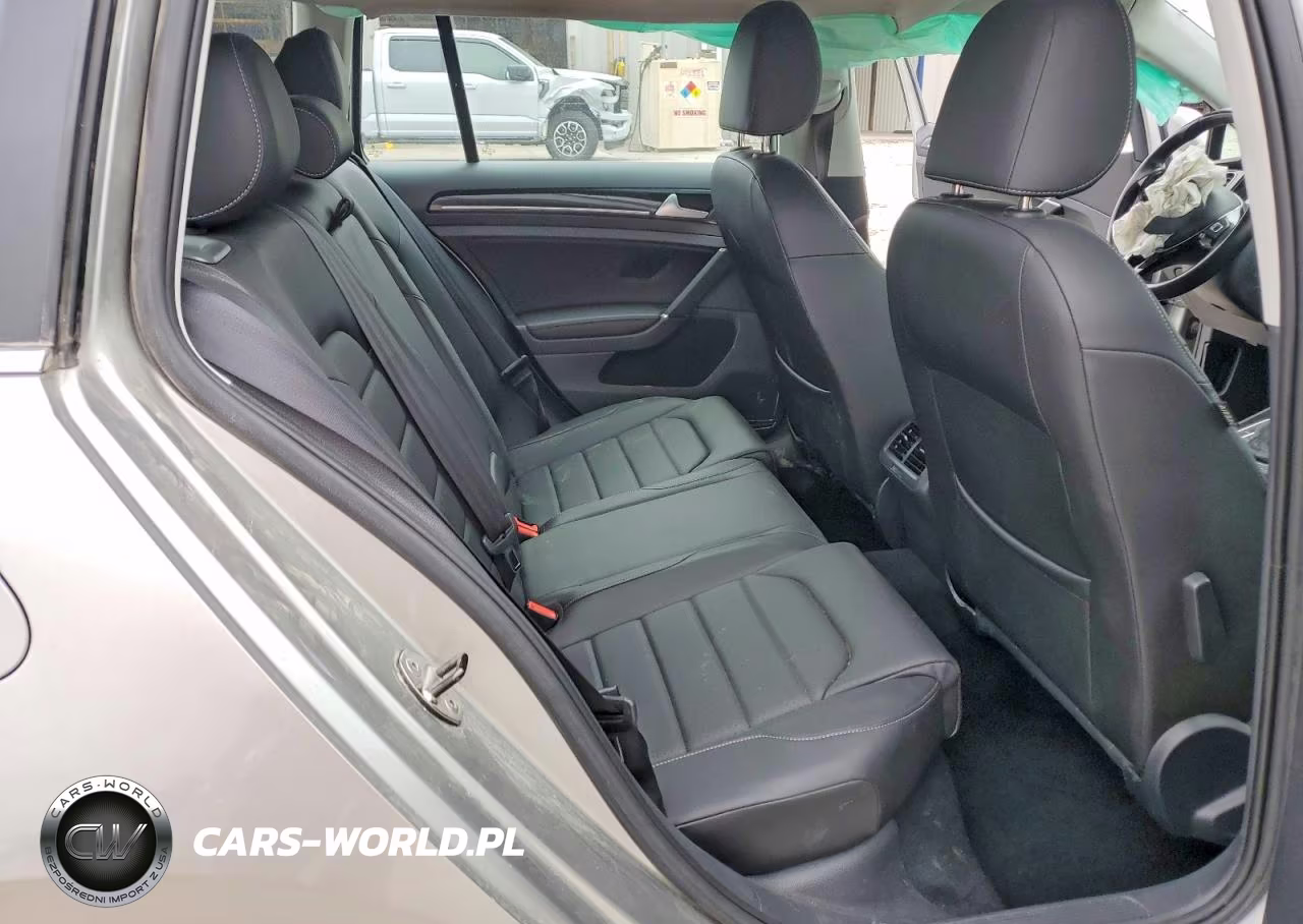 2016 Volkswagen Golf Sportwagen S VIN:3VWC17AU5GM505167 - 10