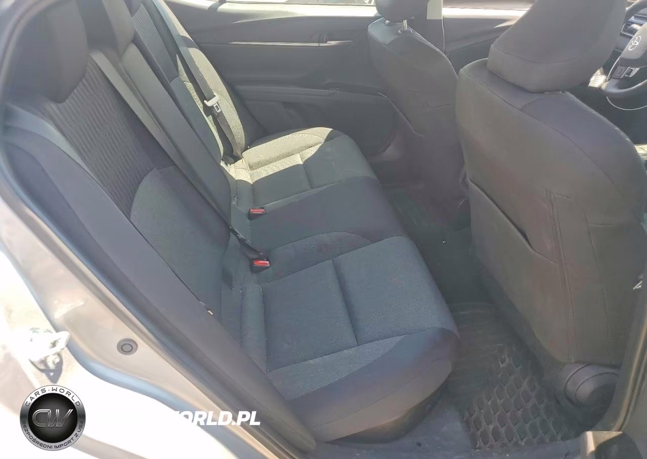 2026 Toyota Camry Le VIN:4T1DBADK7TU040341 - 10