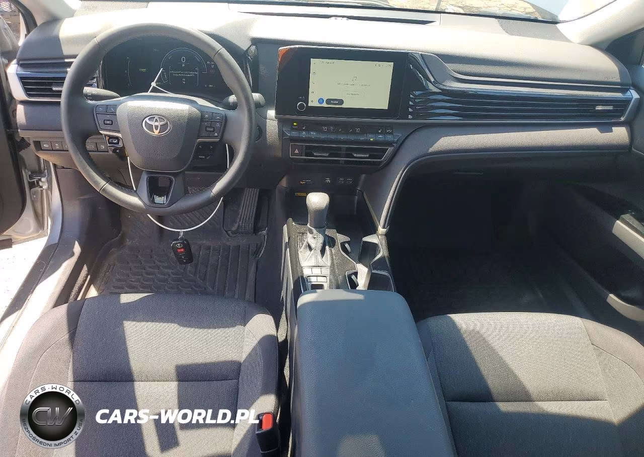 2026 Toyota Camry Le VIN:4T1DBADK7TU040341 - 8