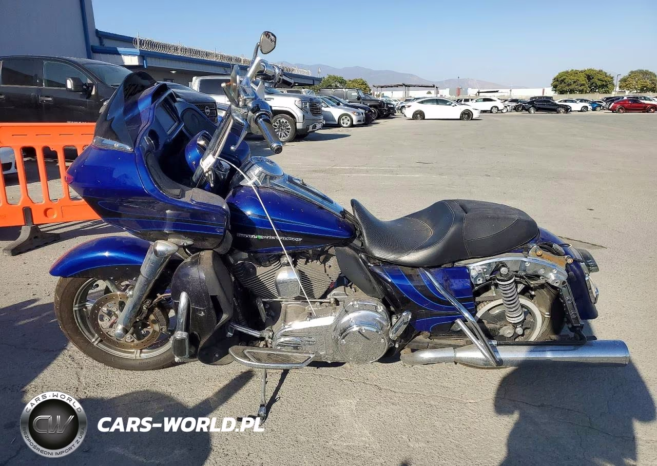 2015 Harley-Davidson Fltruse Cvo Road Glide VIN:1HD1TAN12FB957647 - 3