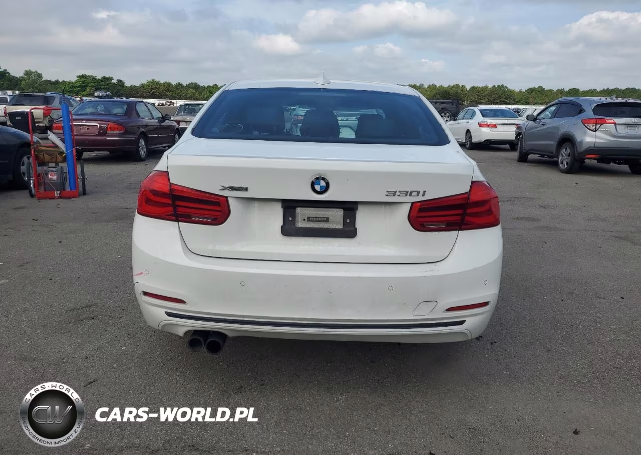 2017 BMW 330 Xi VIN:WBA8D9C3XHA005405 - 6