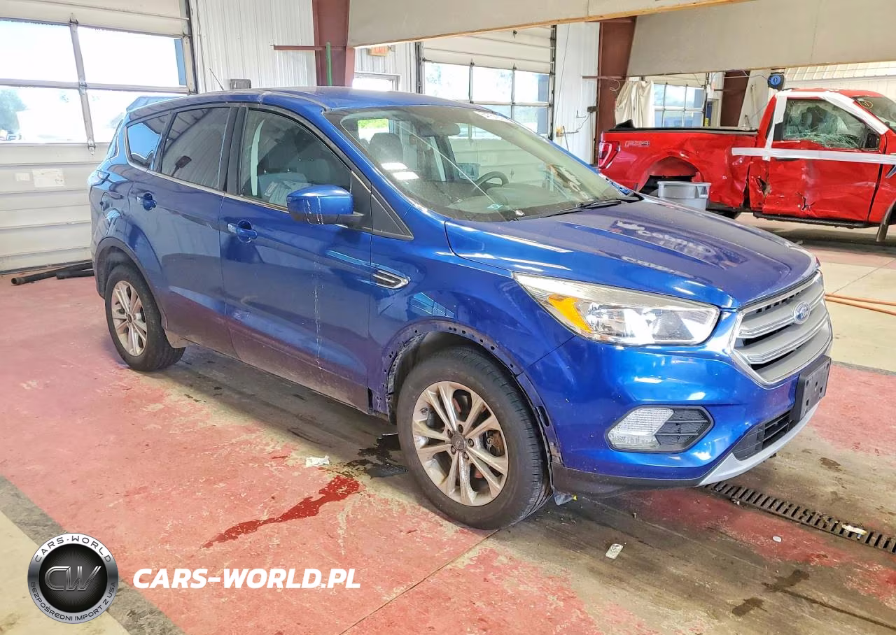 2017 Ford Escape Se VIN:1FMCU9GD9HUE89156 - 4
