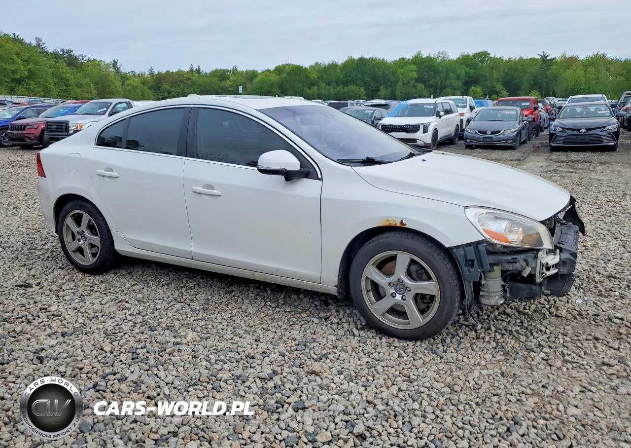 2013 Volvo S60 T5 VIN:YV1612FHXD2194346 - 4