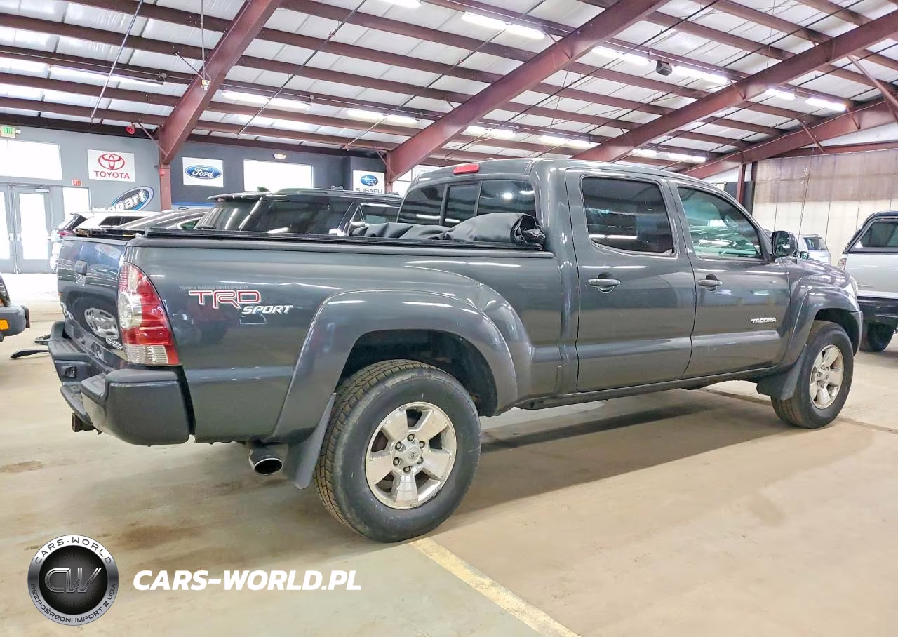 2010 Toyota Tacoma Double Cab Long Bed VIN:3TMMU4FN7AM016310 - 3