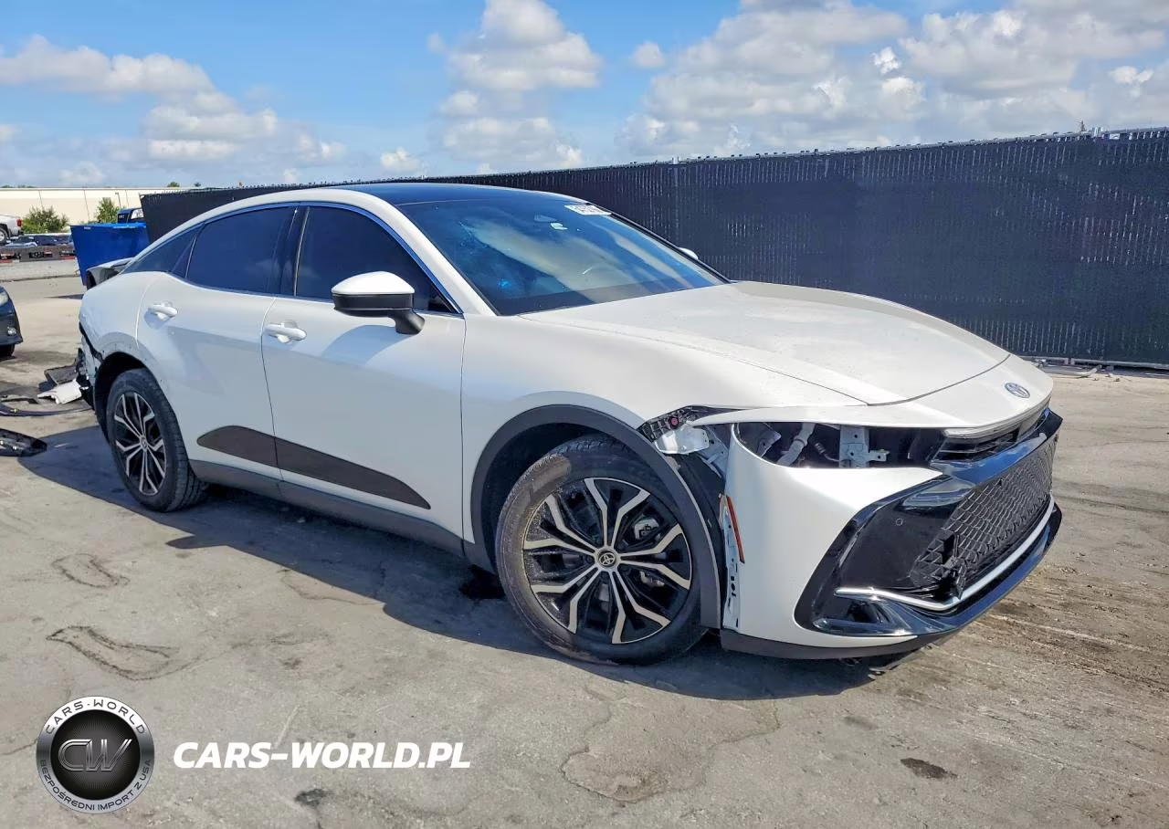 2023 Toyota Crown Limited VIN:JTDAAAAF7P3015369 - 4