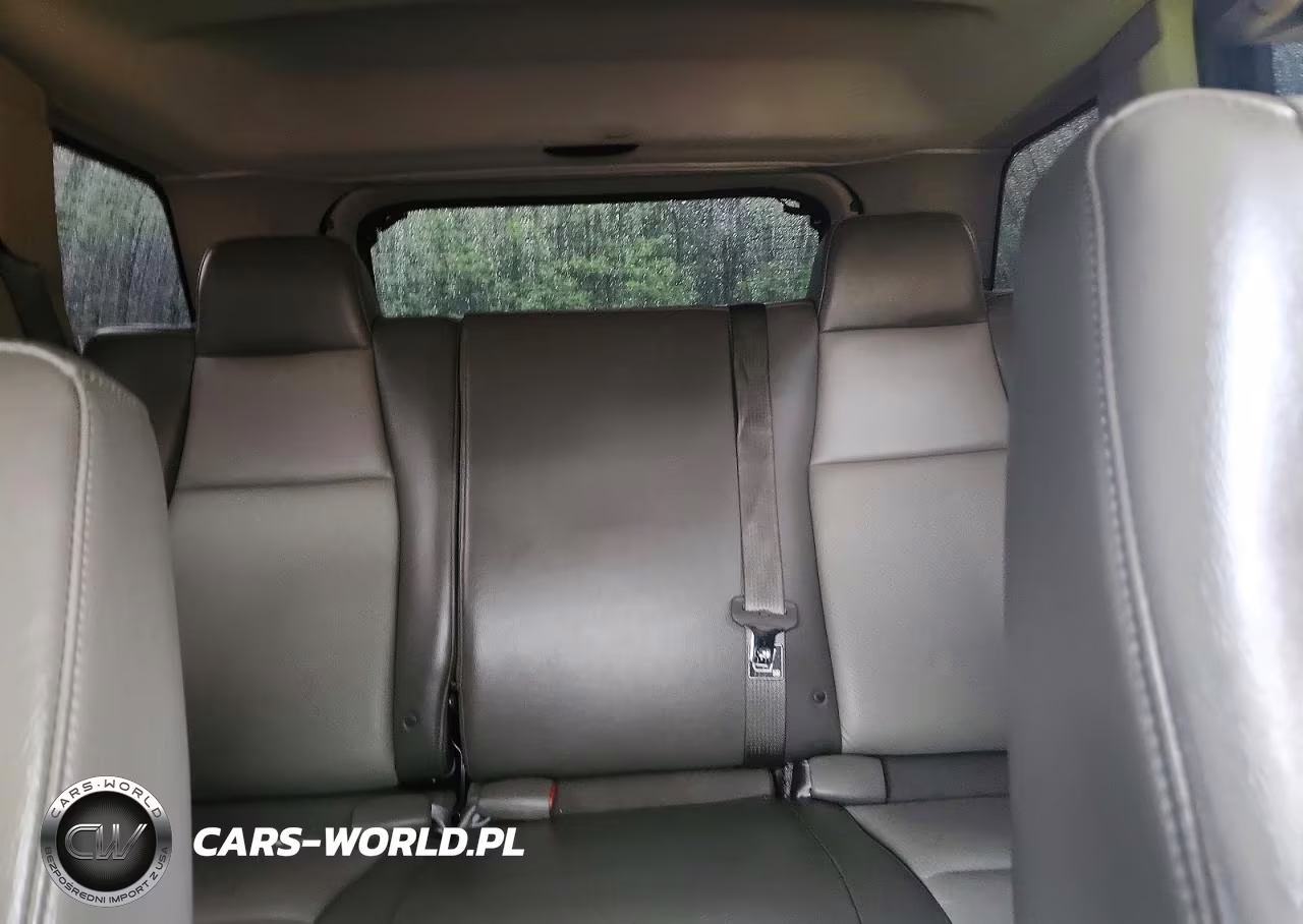 2010 Jeep Grand Cherokee Laredo VIN:1J4PR4GK9AC149004 - 10