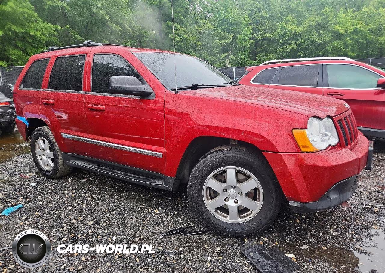2010 Jeep Grand Cherokee Laredo VIN:1J4PR4GK9AC149004 - 4