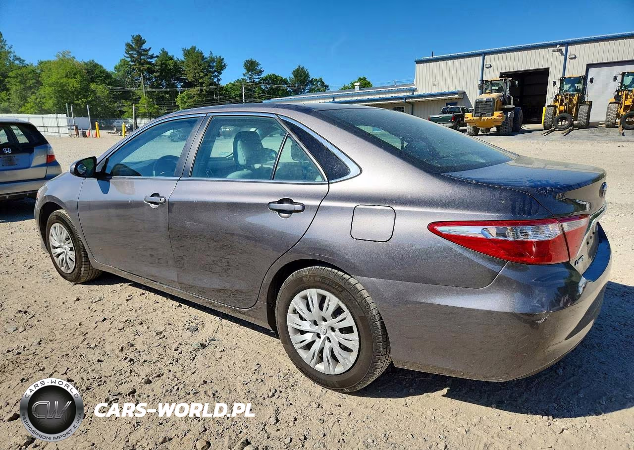 2016 Toyota Camry Le VIN:4T4BF1FK1GR566470 - 2
