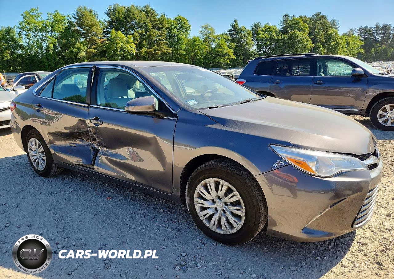 2016 Toyota Camry Le VIN:4T4BF1FK1GR566470 - 4