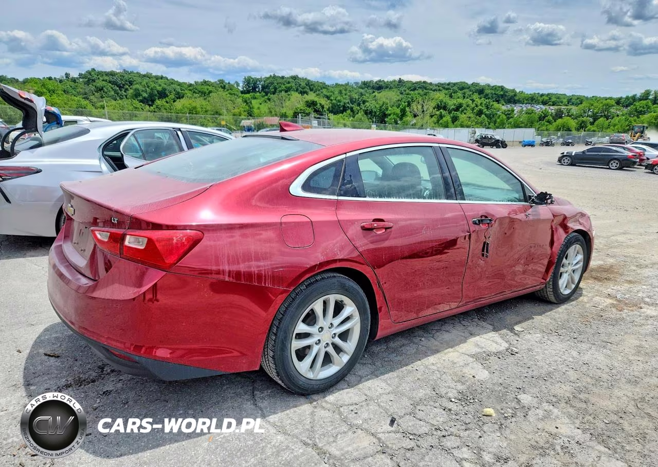 2017 Chevrolet Malibu Lt VIN:1G1ZE5ST8HF166104 - 3