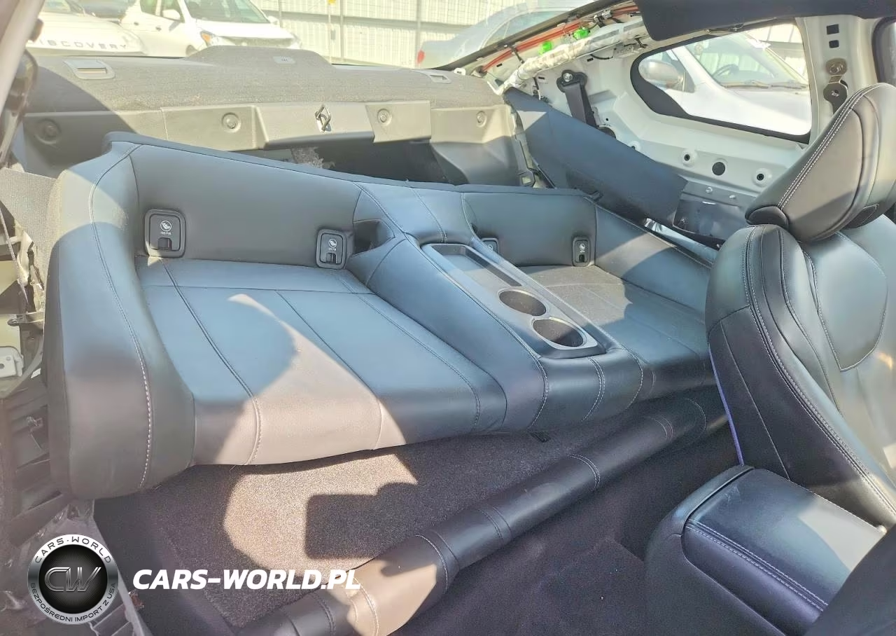 2017 Infiniti Q60 3.0T Premium VIN:JN1EV7EL0HM551488 - 10