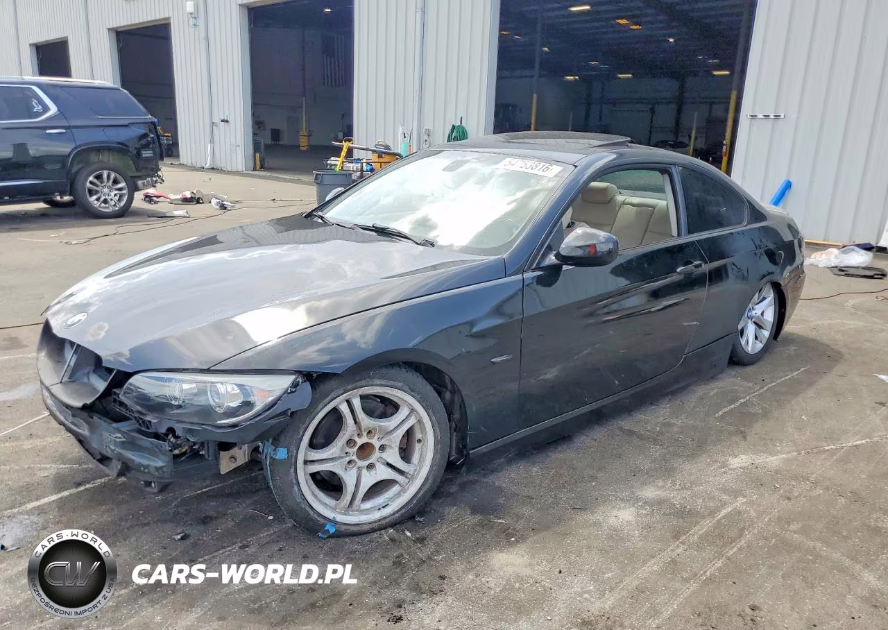 2011 BMW 328 I – zdjęcie 1 z 13