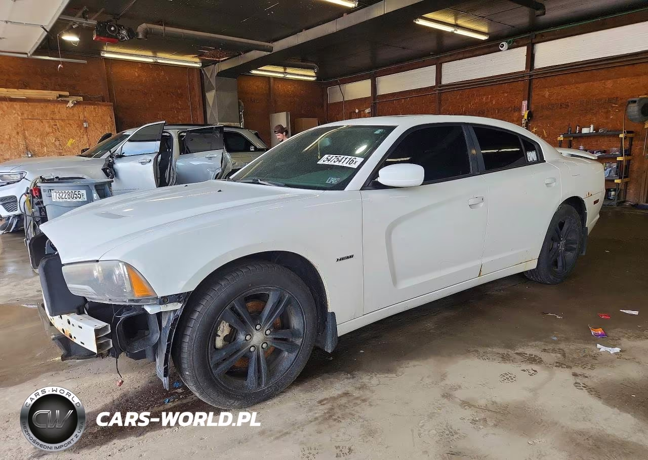 2011 Dodge Charger R