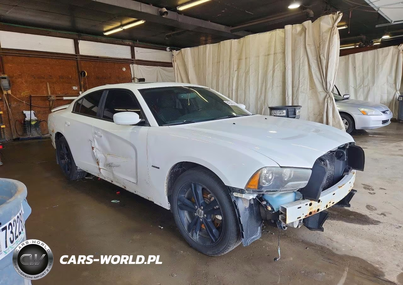 2011 Dodge Charger R VIN:2B3CM5CT3BH611001 - 4