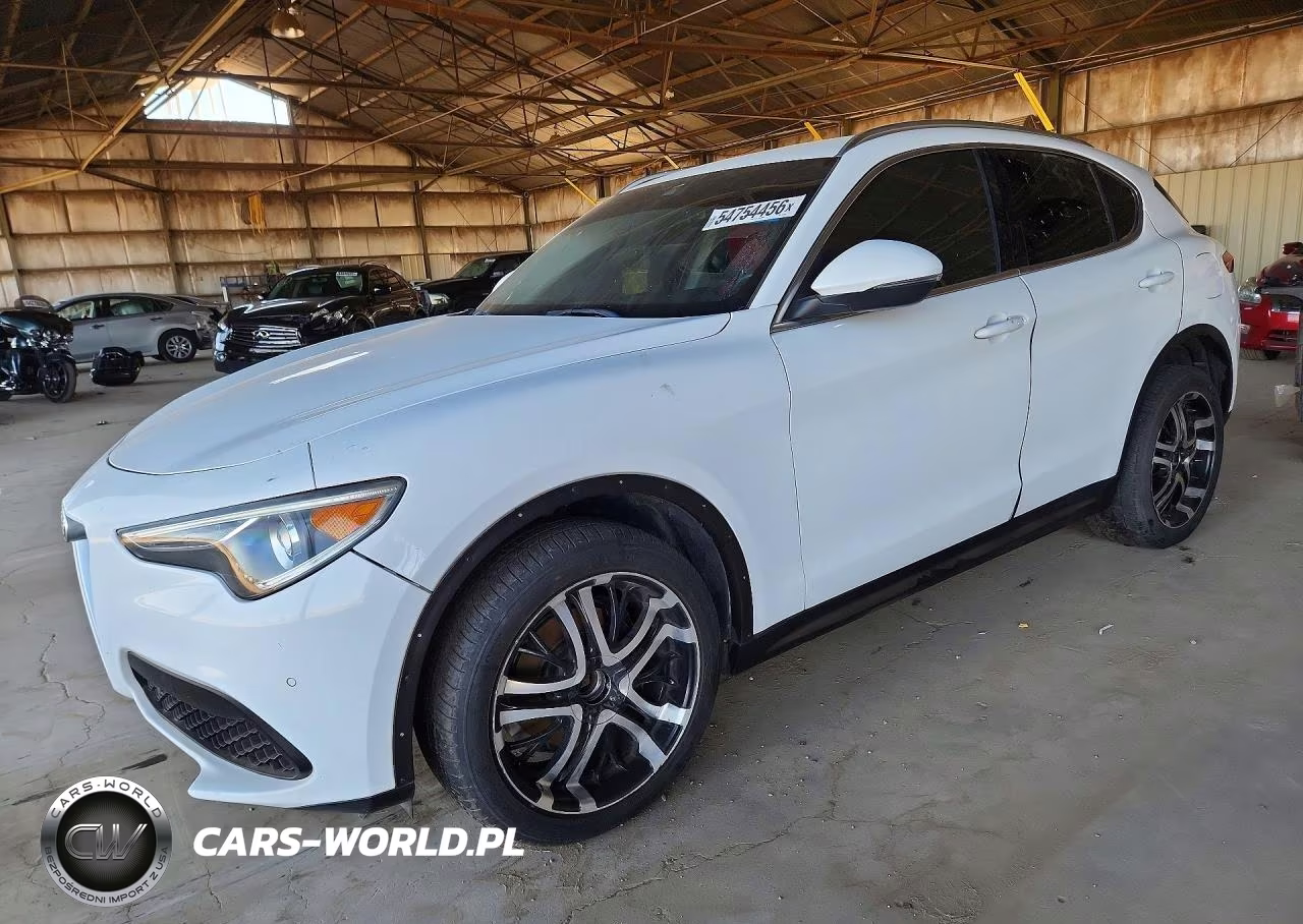 2018 Alfa Romeo Stelvio Ti