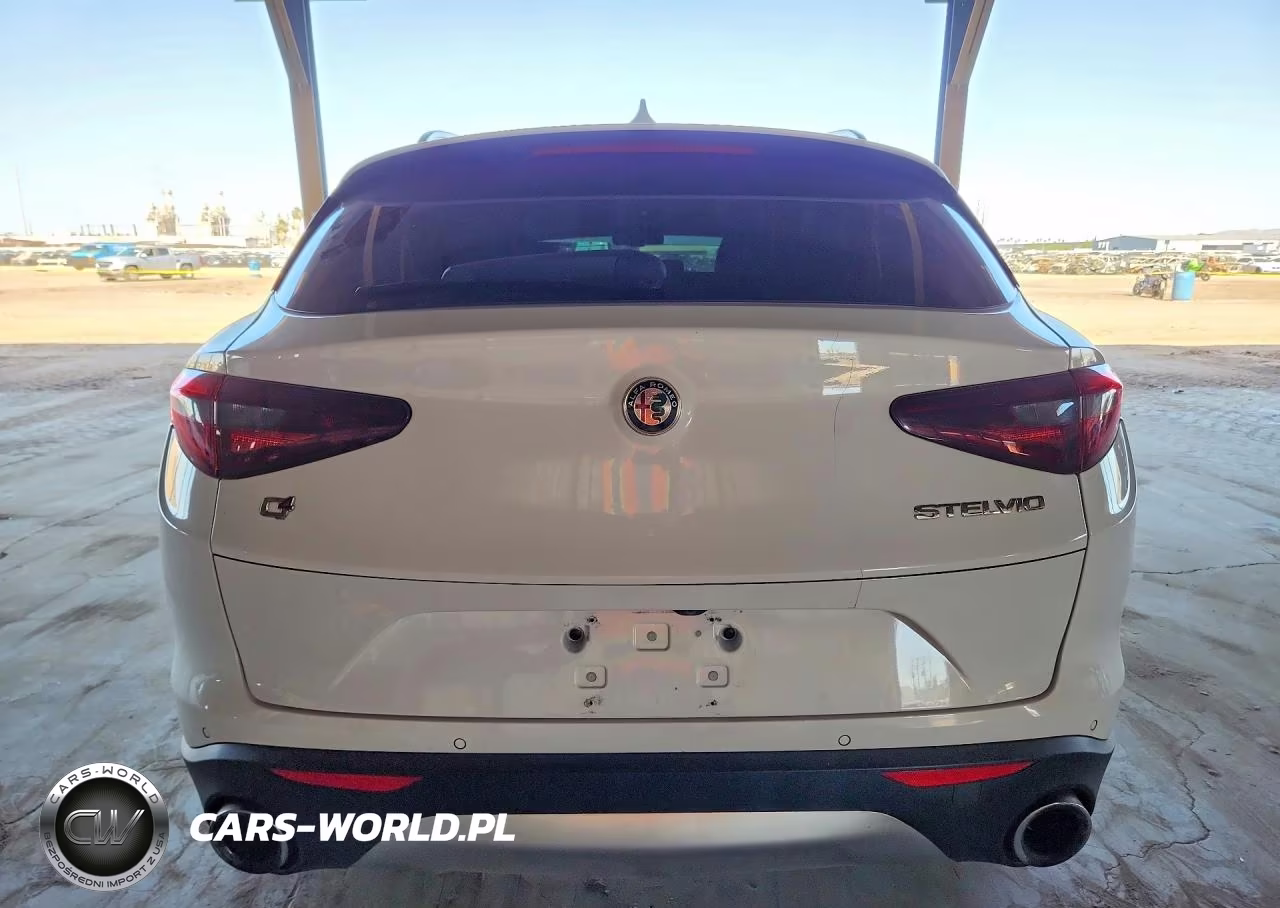 2018 Alfa Romeo Stelvio Ti VIN:ZASFAKBN2J7B75944 - 6